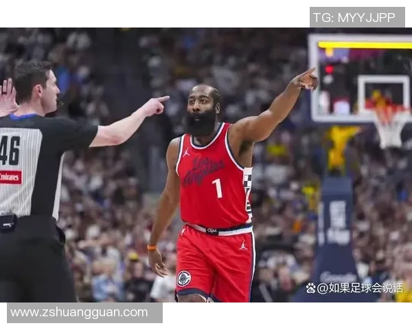 哈登与足球明星的跨界对话：篮球与足球的激情碰撞与友谊之旅